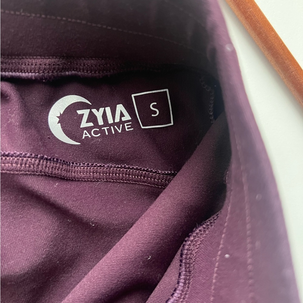 Zyia Active Plum Unwind Joggers Size Small - Picture 9 of 9